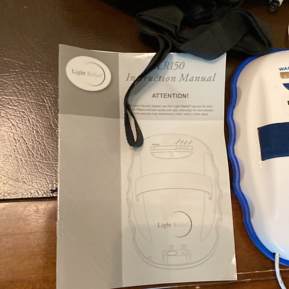 Light Relief 10LR01PD01 Infrared Therapy Pain Relief Device, plus case - Picture 2 of 6